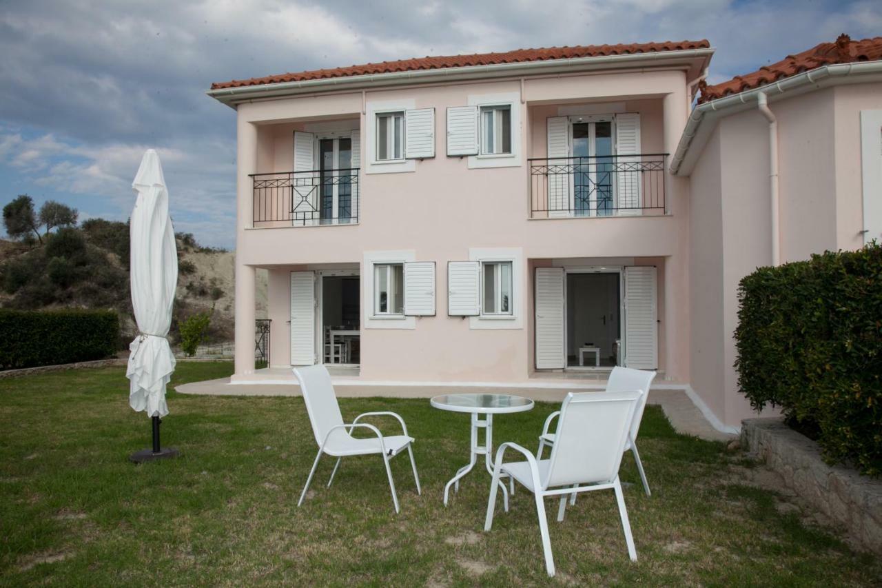 Cavaliere Houses Lixouri Esterno foto