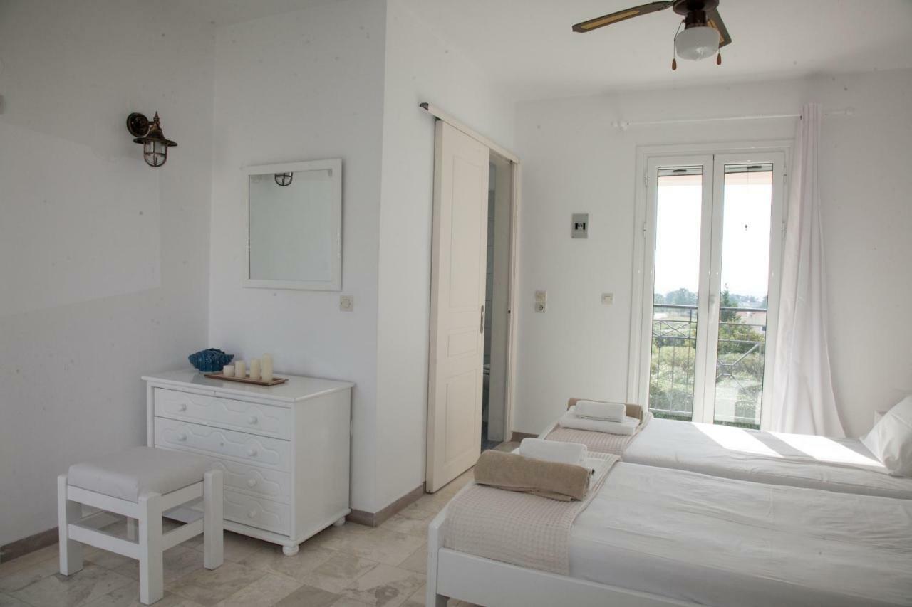 Cavaliere Houses Lixouri Esterno foto