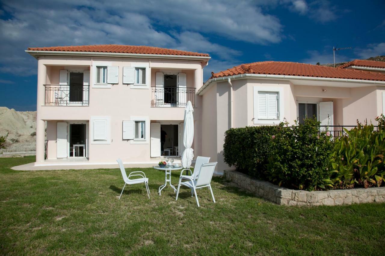 Cavaliere Houses Lixouri Esterno foto