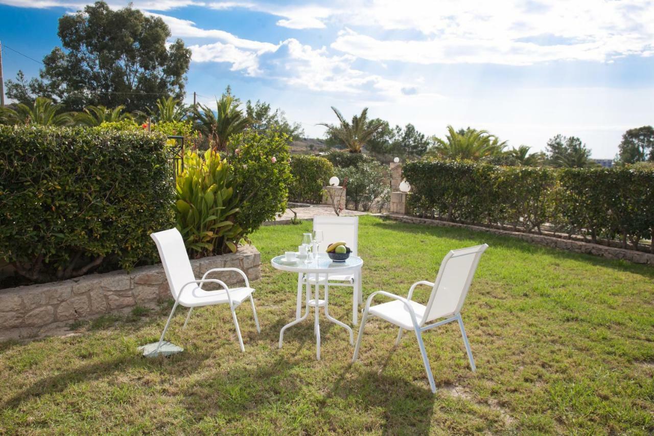 Cavaliere Houses Lixouri Esterno foto