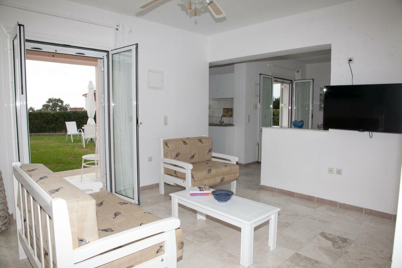 Cavaliere Houses Lixouri Esterno foto